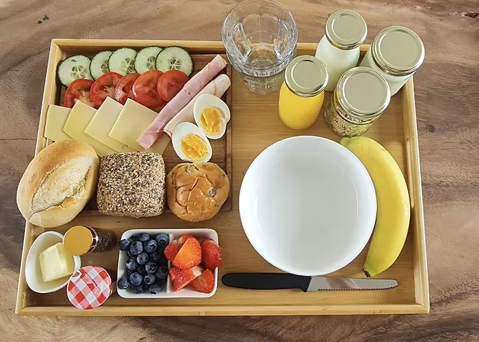 לינה וארוחת בוקר The Shed 3*