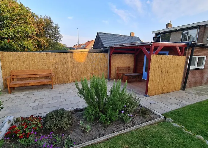 לינה וארוחת בוקר The Shed